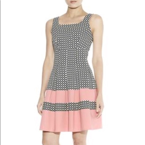 Retro Flare Tea Dress - Picture 3 of 8